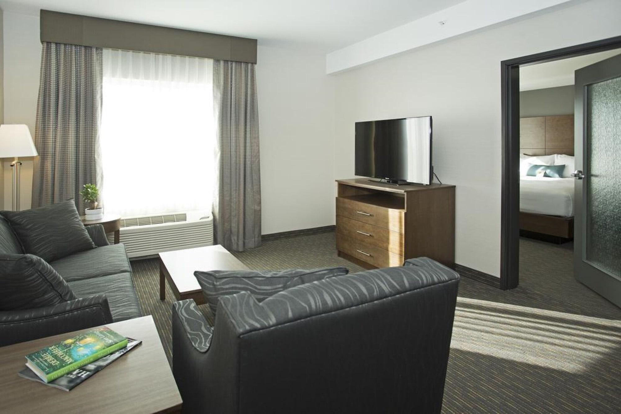 Wingate By Wyndham Calgary Airport Hotell Exteriör bild