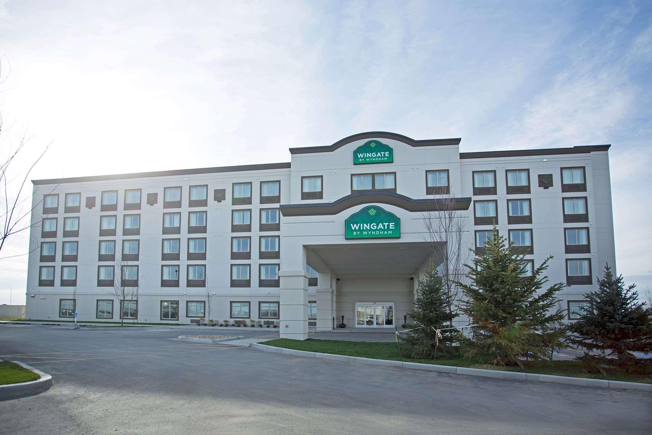 Wingate By Wyndham Calgary Airport Hotell Exteriör bild