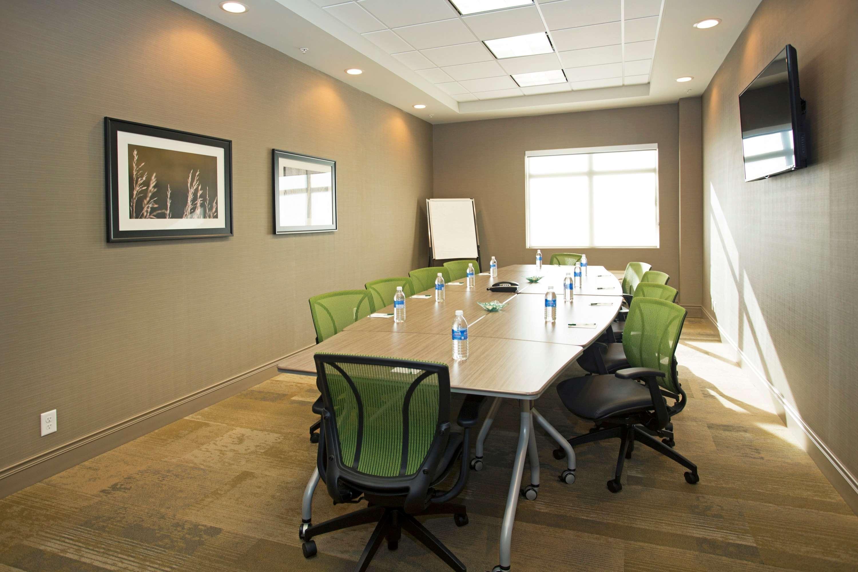 Wingate By Wyndham Calgary Airport Hotell Exteriör bild